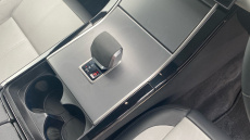 Land Rover Range Rover Velar 2.0 D200 MHEV Dynamic SE 5dr Auto Diesel Estate